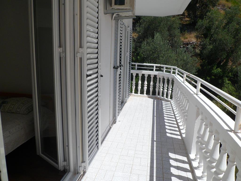 Milocer Apartment Sveti Stefan Esterno foto